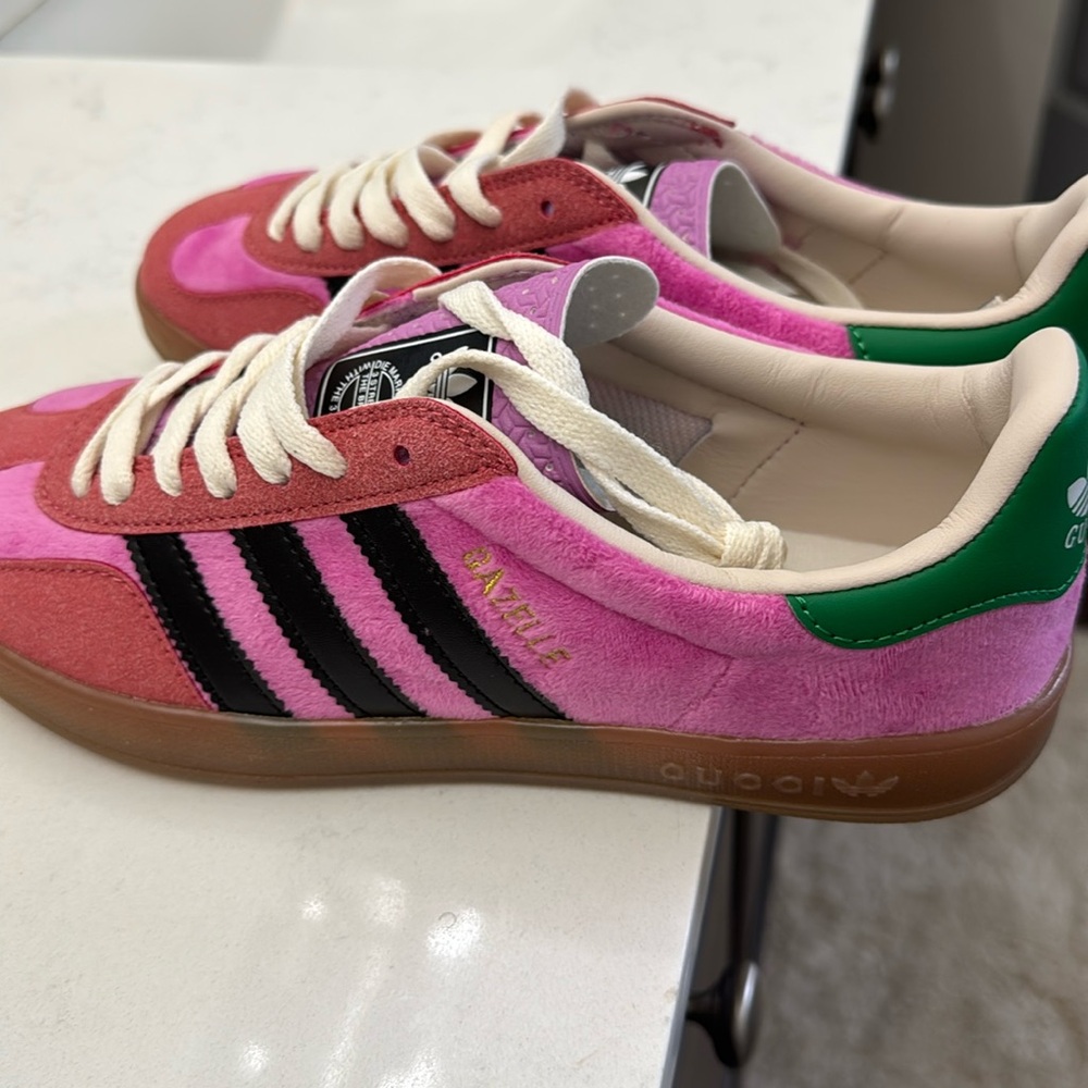 Gucci Gazelle Sneakers NWT Size 7
